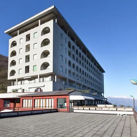 Amazing Apartment In Valbrona With Shared Pool Casa vacanze *